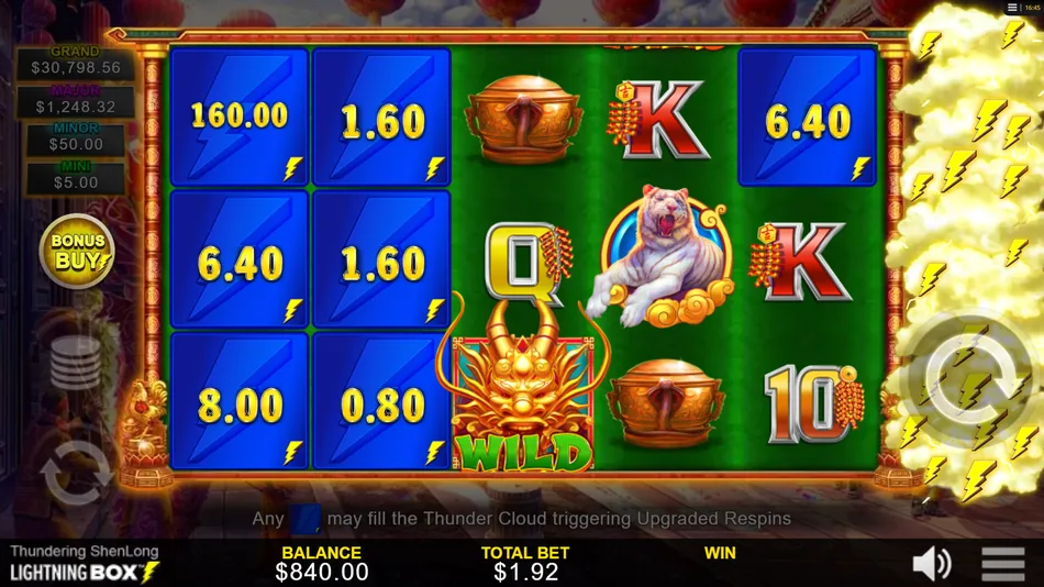 Thunder Empire Hold & Spin round with locked Cash-on-Reel values